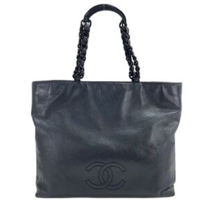 CHANEL Shoulder Bag, Black